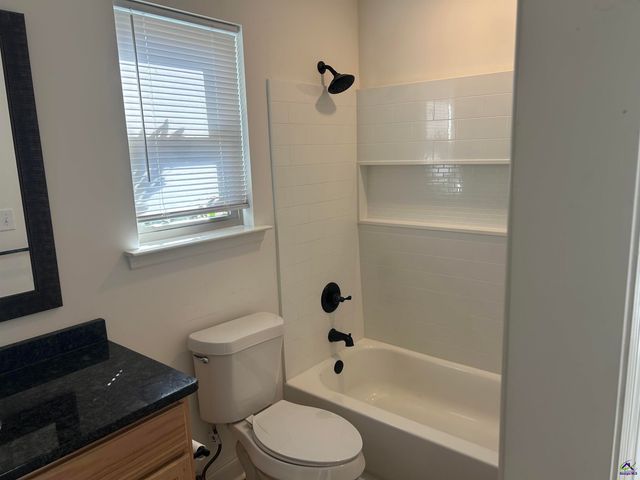 110 Eastlake, Warner Robins, GA 31093