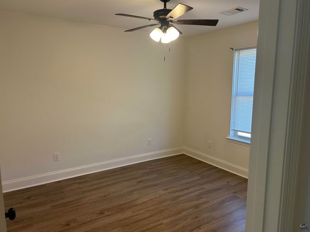 110 Eastlake, Warner Robins, GA 31093