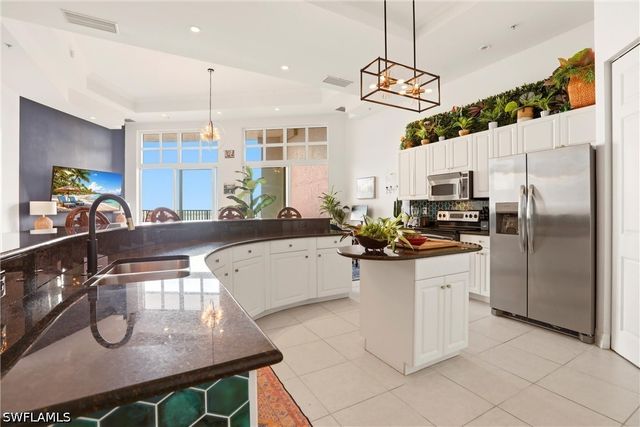 2797 First ST 2105, Fort Myers, FL 33916