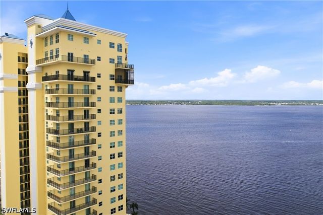 2797 First ST 2105, Fort Myers, FL 33916