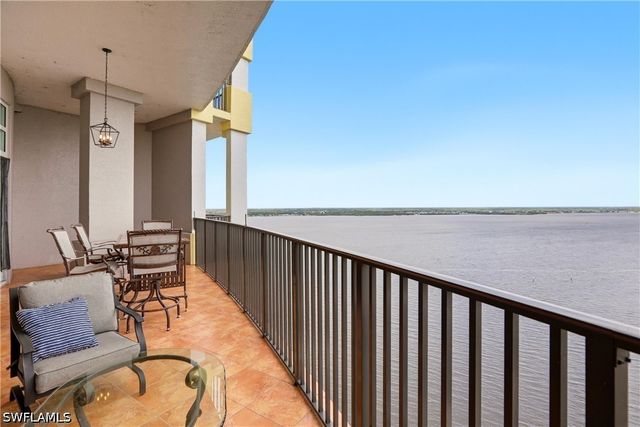 2797 First ST 2105, Fort Myers, FL 33916