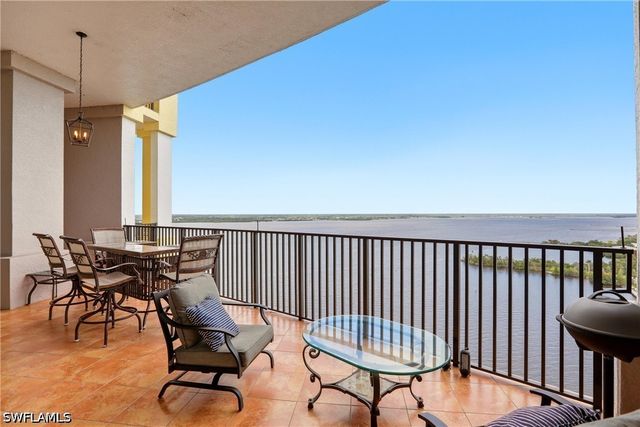 2797 First ST 2105, Fort Myers, FL 33916