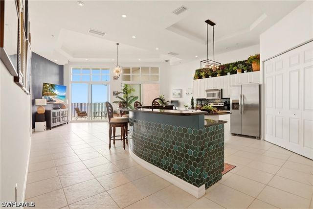 2797 First ST 2105, Fort Myers, FL 33916