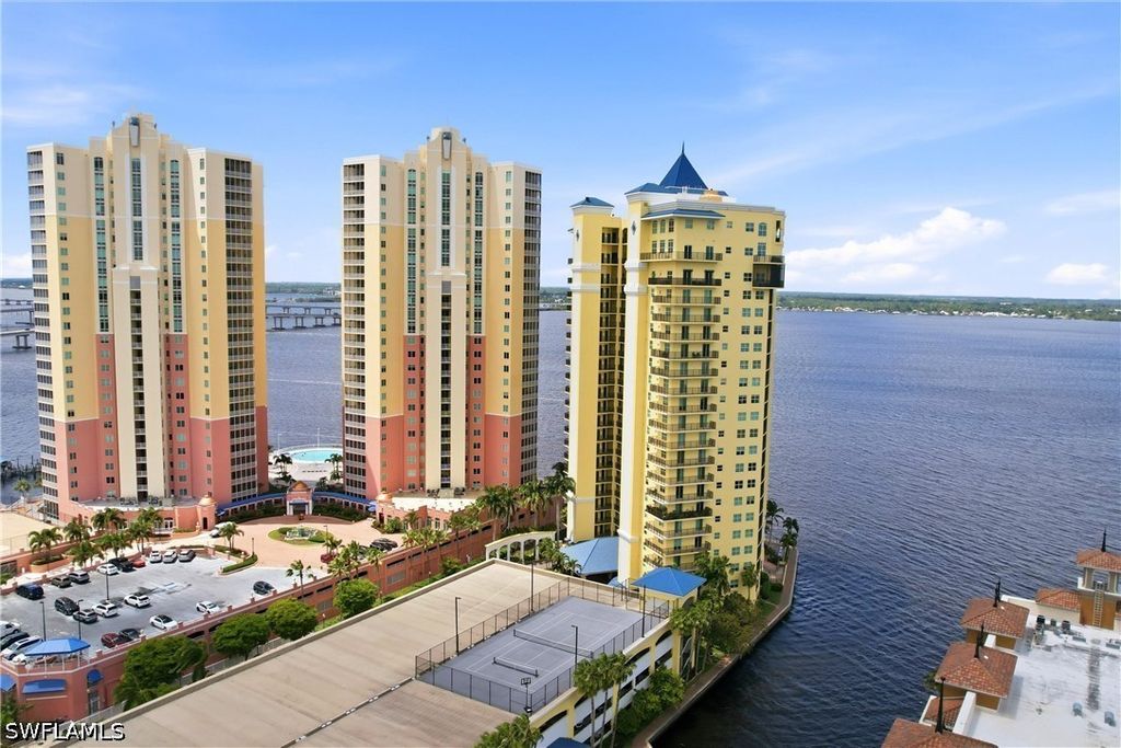 2797 First ST 2105, Fort Myers, FL 33916