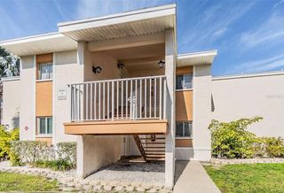621 99TH AVENUE N 104, St Petersburg, FL 33702