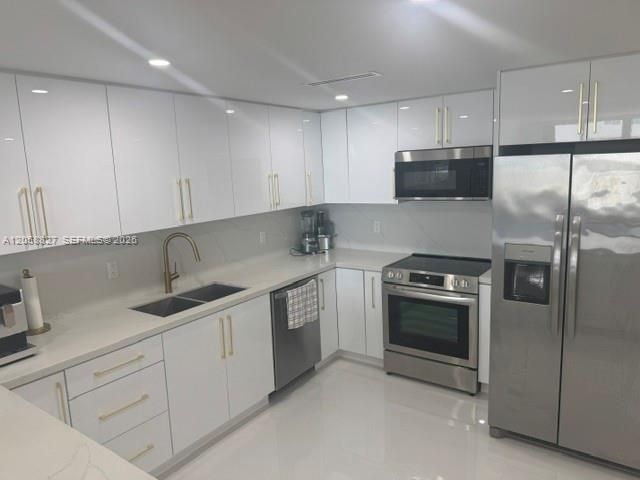 5401 Collins Ave 230, Miami Beach, FL 33140