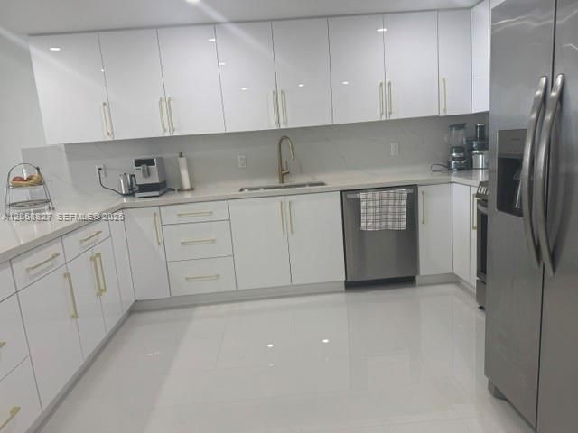 5401 Collins Ave 230, Miami Beach, FL 33140