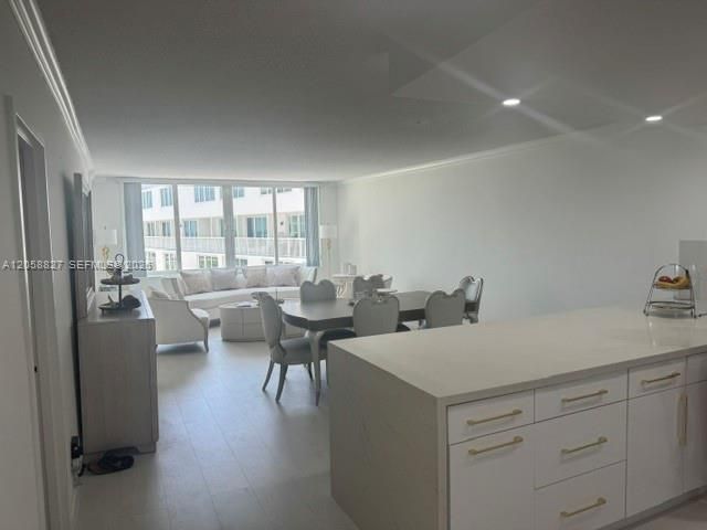 5401 Collins Ave 230, Miami Beach, FL 33140