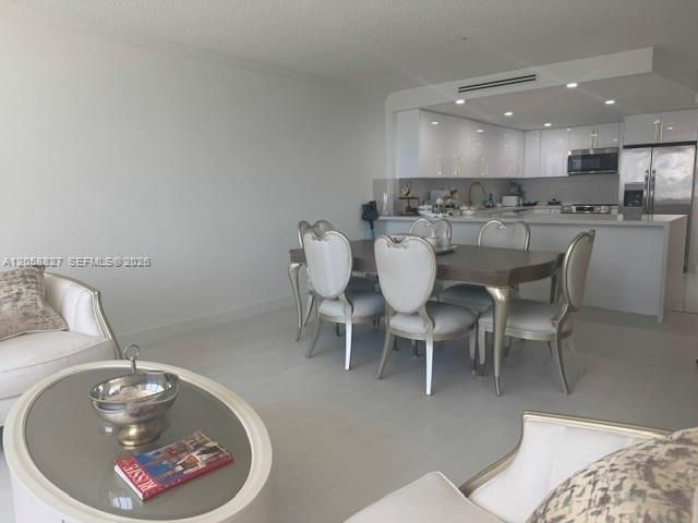 5401 Collins Ave 230, Miami Beach, FL 33140