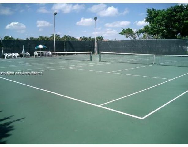 5401 Collins Ave 230, Miami Beach, FL 33140