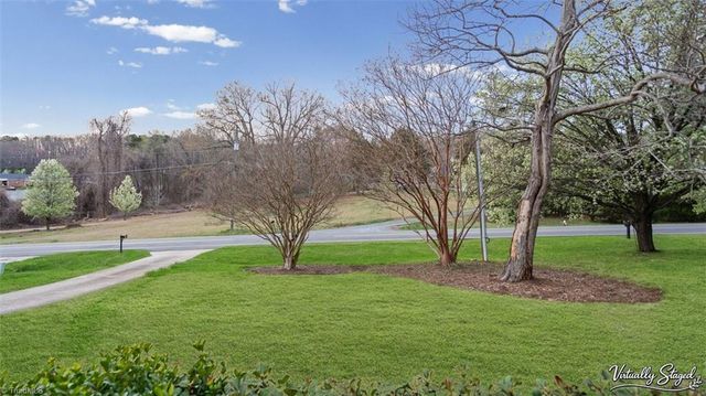 926 Meadowbrook Road, Asheboro, NC 27203