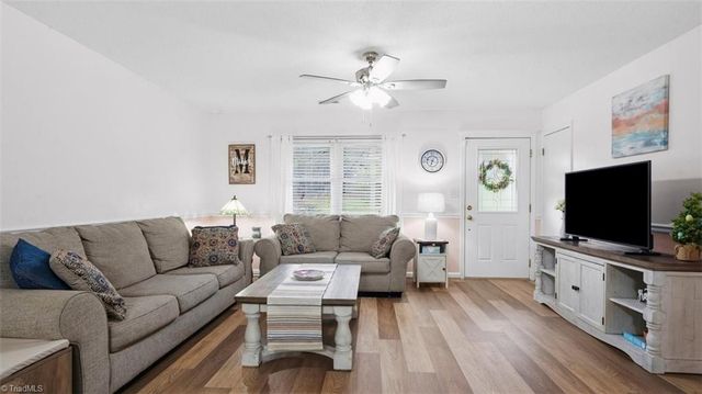 926 Meadowbrook Road, Asheboro, NC 27203