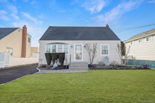 2374 Fish Avenue, North Bellmore, NY 11710