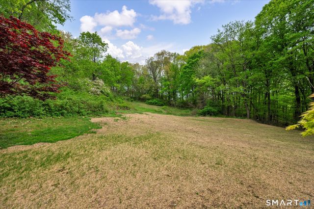 30 Philson Court, Cheshire, CT 06410