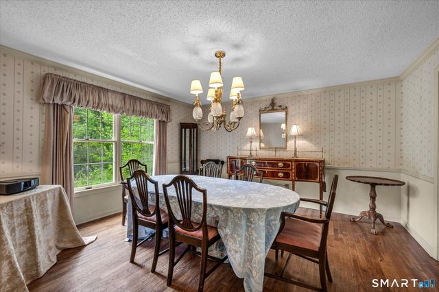 30 Philson Court, Cheshire, CT 06410