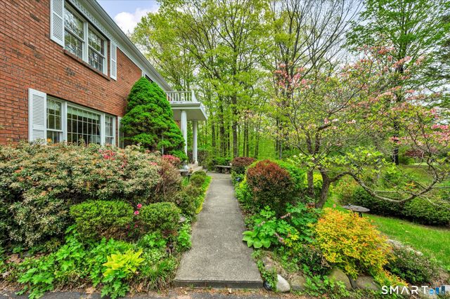 30 Philson Court, Cheshire, CT 06410