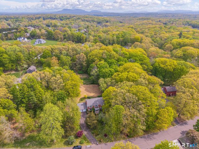 30 Philson Court, Cheshire, CT 06410