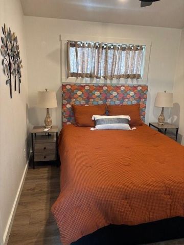 13 Parker Creek Road, Huntsville, TX 77320