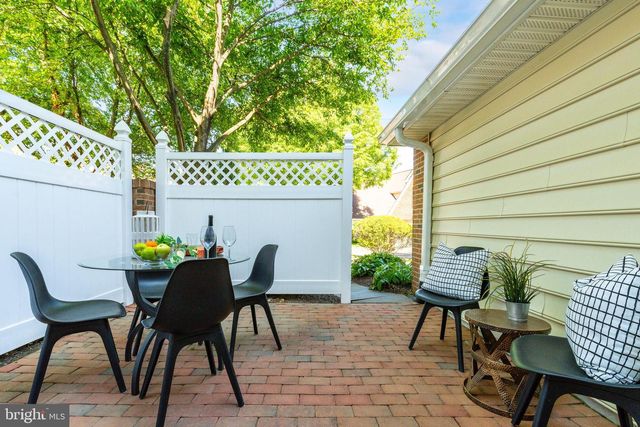 607 ROCKBOURNE MILLS CT, Wallingford, PA 19086
