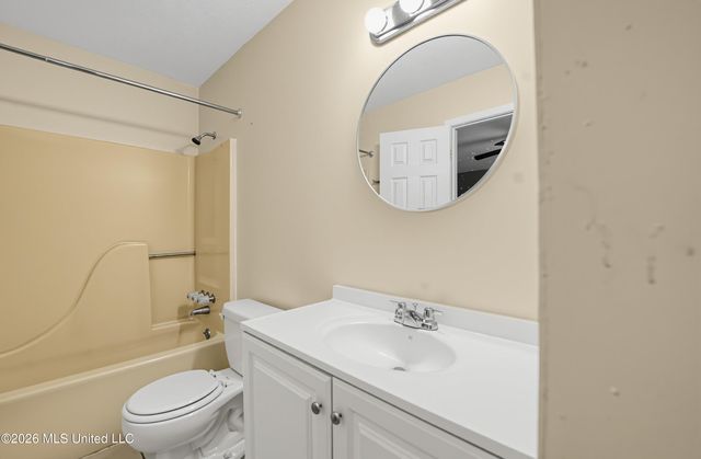 223 One Park Place, Jackson, MS 39212