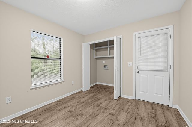 223 One Park Place, Jackson, MS 39212