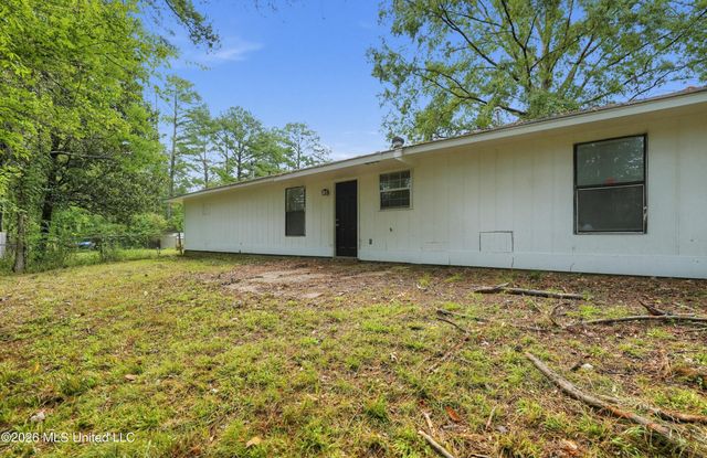 223 One Park Place, Jackson, MS 39212