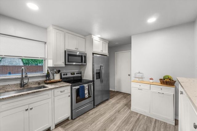 2244 Cambridge Drive, Irving, TX 75061