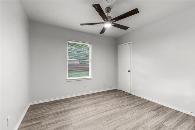 2244 Cambridge Drive, Irving, TX 75061