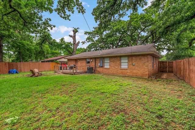 2244 Cambridge Drive, Irving, TX 75061