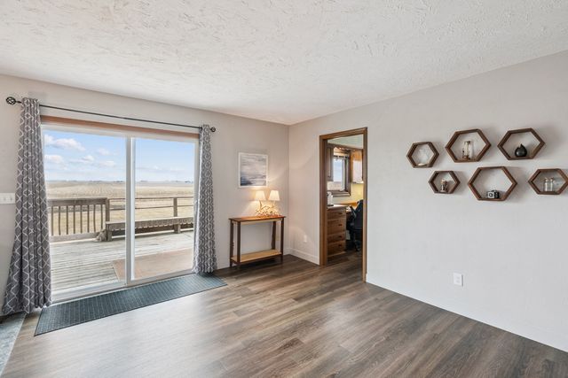 2383 230th Avenue, Grand Mound, IA 52751