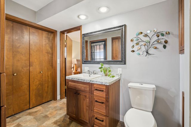 2383 230th Avenue, Grand Mound, IA 52751