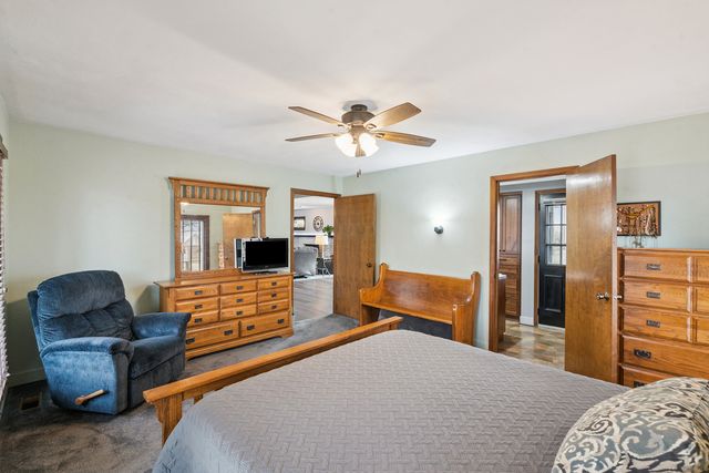 2383 230th Avenue, Grand Mound, IA 52751