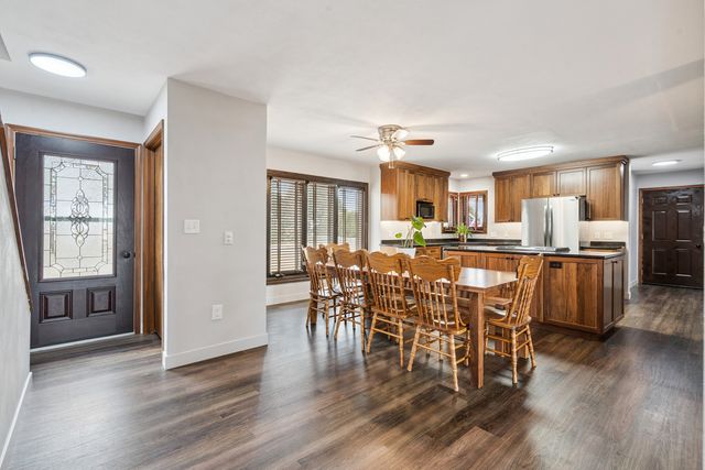 2383 230th Avenue, Grand Mound, IA 52751