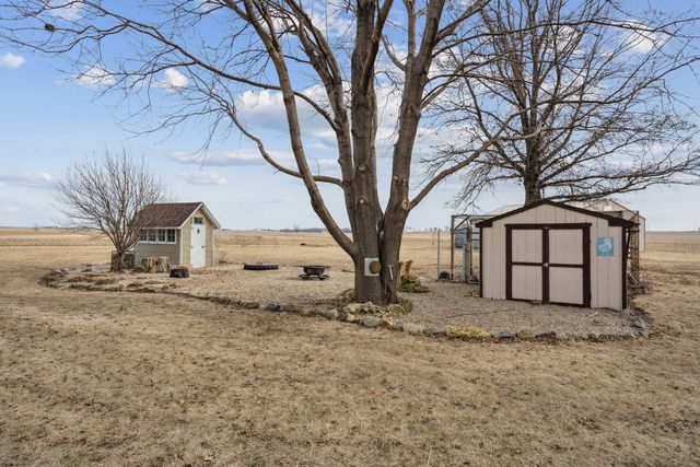 2383 230th Avenue, Grand Mound, IA 52751