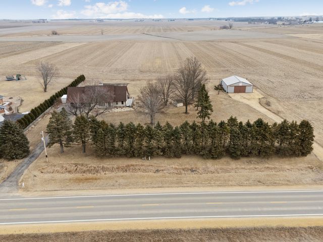 2383 230th Avenue, Grand Mound, IA 52751