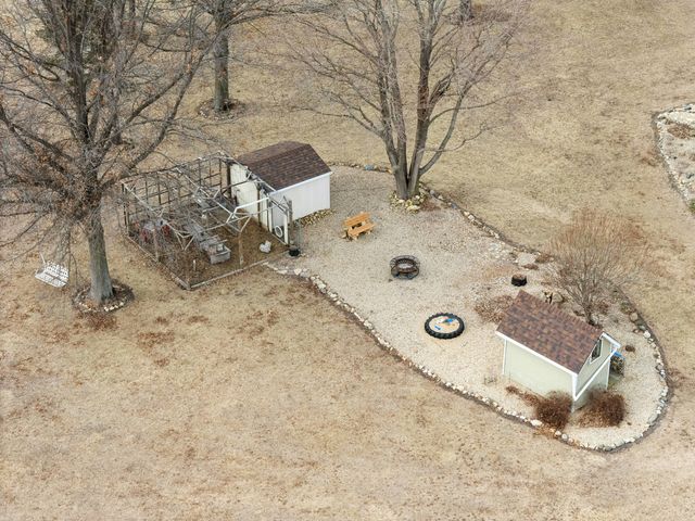 2383 230th Avenue, Grand Mound, IA 52751