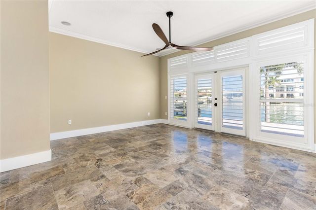 440 PALM ISLAND SE, Clearwater Beach, FL 33767