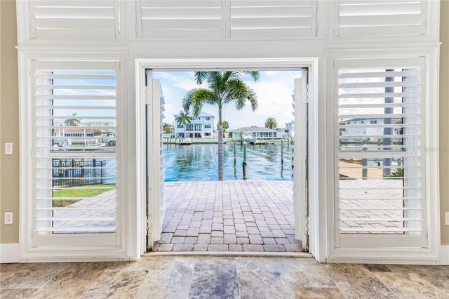 440 PALM ISLAND SE, Clearwater Beach, FL 33767