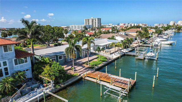 440 PALM ISLAND SE, Clearwater Beach, FL 33767