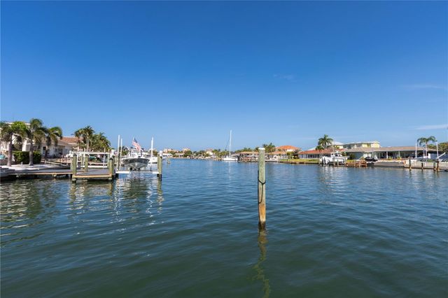 440 PALM ISLAND SE, Clearwater Beach, FL 33767