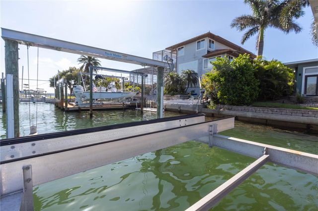 440 PALM ISLAND SE, Clearwater Beach, FL 33767