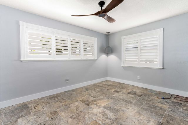 440 PALM ISLAND SE, Clearwater Beach, FL 33767