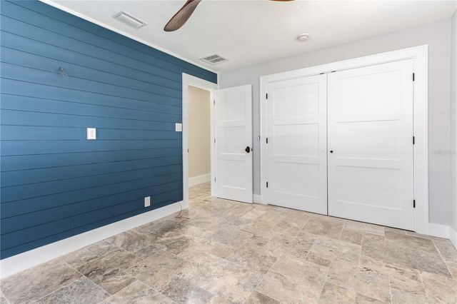 440 PALM ISLAND SE, Clearwater Beach, FL 33767