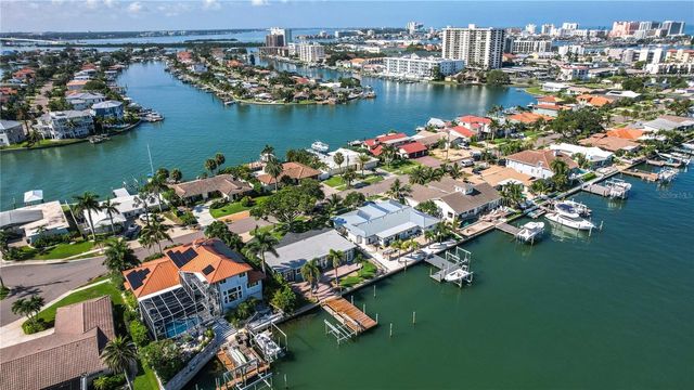 440 PALM ISLAND SE, Clearwater Beach, FL 33767