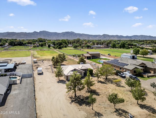 6802 N CITRUS Road, Waddell, AZ 85355