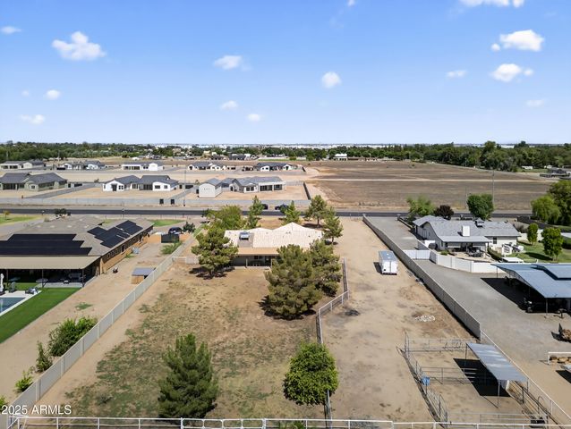 6802 N CITRUS Road, Waddell, AZ 85355