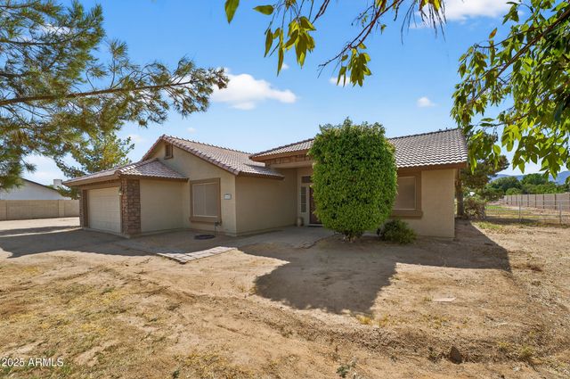 6802 N CITRUS Road, Waddell, AZ 85355