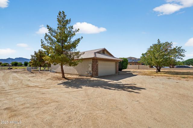 6802 N CITRUS Road, Waddell, AZ 85355