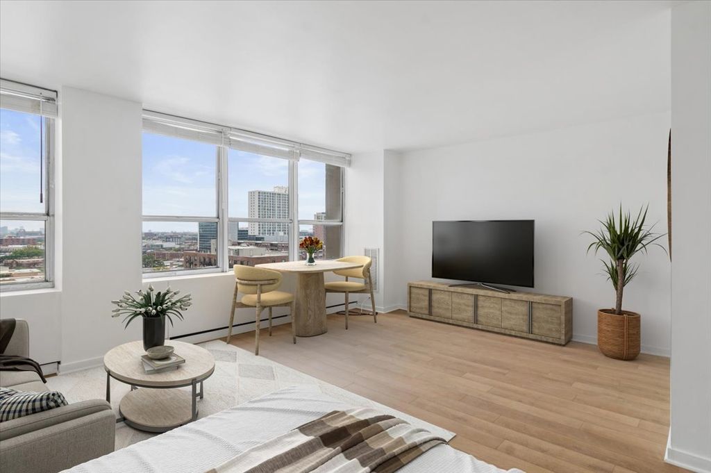 655 W IRVING PARK Road 1211, Chicago, IL 60613 — photo 3