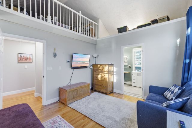 648 Merrimack Ave, Dracut, MA 01826